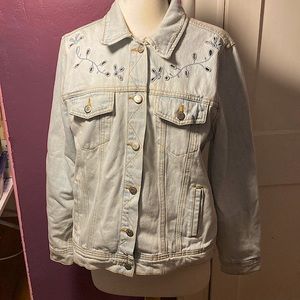 Washed jean jacket with embroidery
